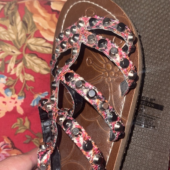 Rodeo Ready Sandals 🤠 - Picture 5 of 5